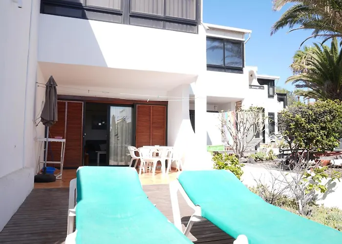 Amazing Atlantic View With Private Garden Oceanfront 公寓