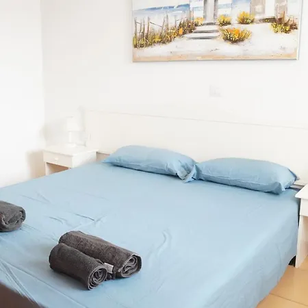 Amazing Atlantic View With Private Garden Oceanfront Apartament *